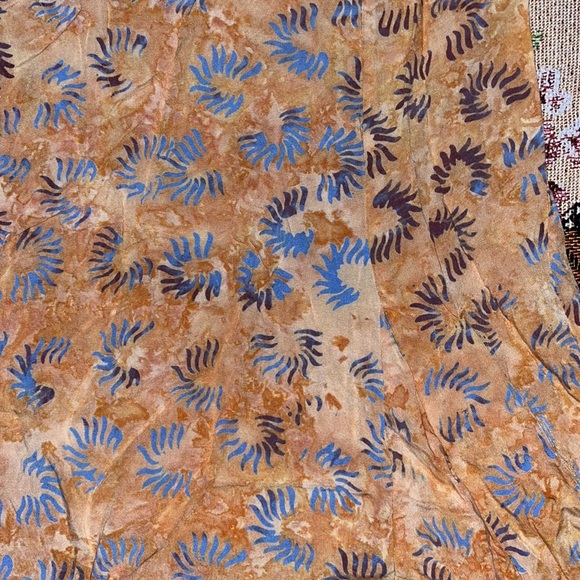 Kimberley’s Travels Dress - Picture 2 of 6